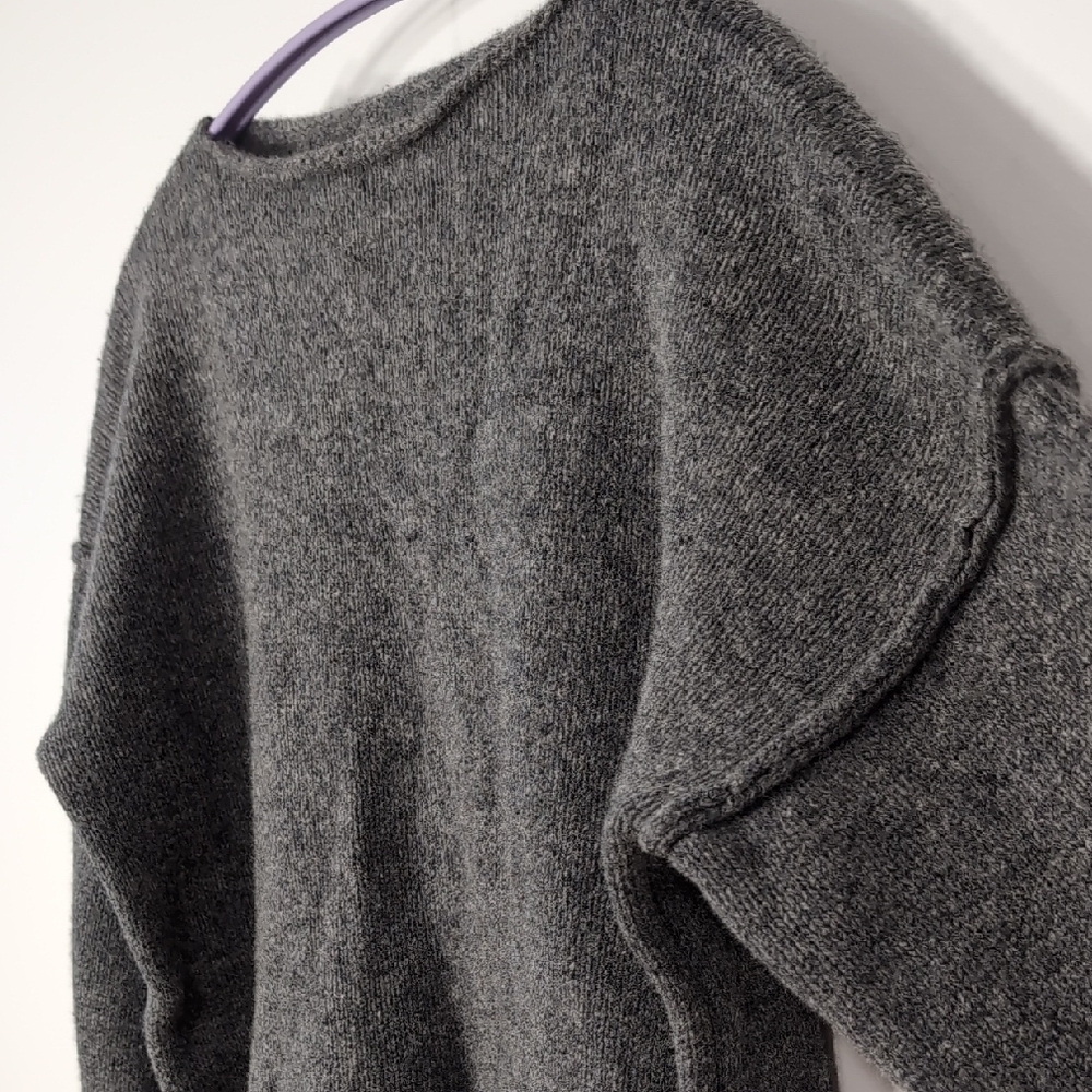 DKNY | 100% Wool Gray Crew Neck Sweater Relaxed Fit Size S Petite